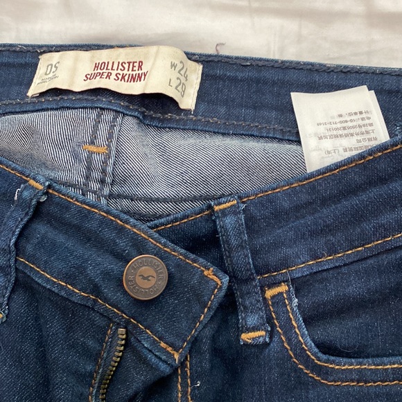 Hollister Super Skinny Jeans